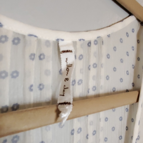 Willow & Clay Silk top - Picture 5 of 6